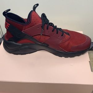 Mens Red & Black Nike huarache